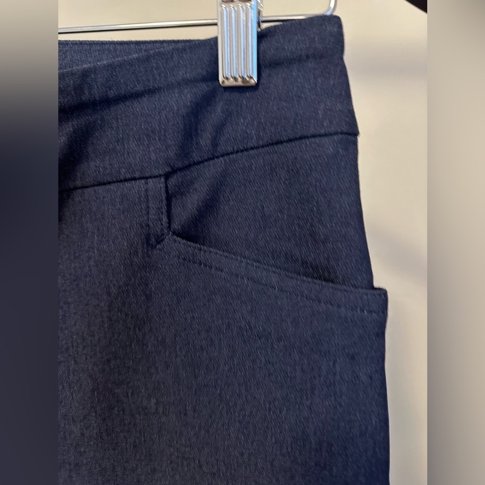 Women’s Pants - Picture 3 of 5